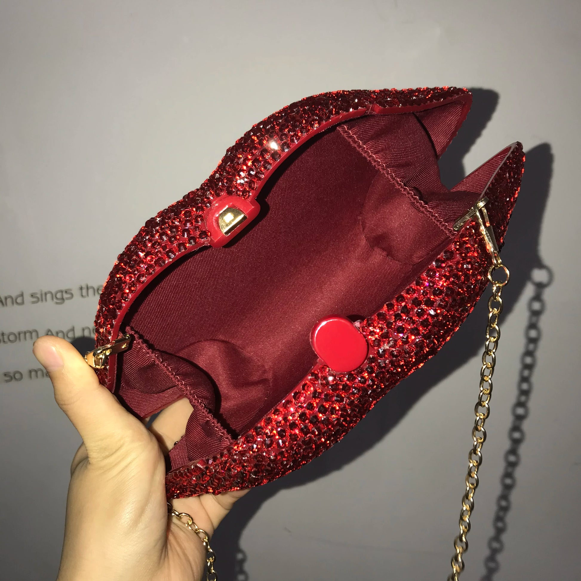 Red Lip Rhinestone Purses and Handbags Luxury Wedding Purses Women Evening Party Sexy Hot Lip Bag Diamonds Clutches Purses